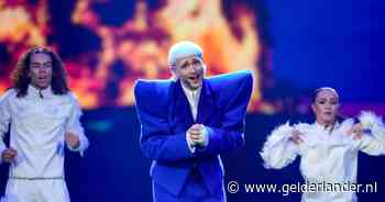 Joost Klein repeteert voor eerste keer voor halve finale in Malmö: ouders hebben speciale rol tijdens act