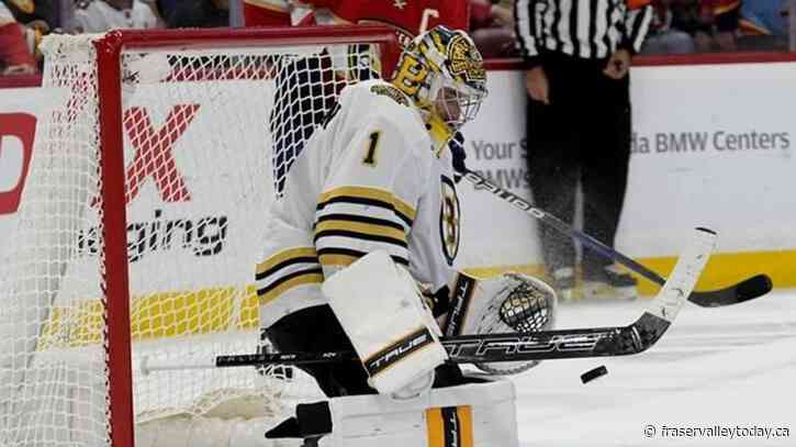 Aleksander Barkov scores twice, Panthers rout Bruins 6-1 in Game 2 to tie series