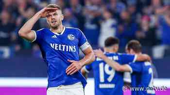 Karriereende angekündigt: Rekordtorschütze Terodde macht "jetzt Schluss"