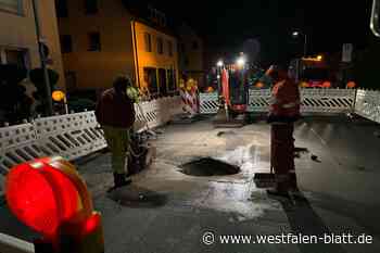 Loch in der Fahrbahn: Apfelstraße in Bielefeld gesperrt