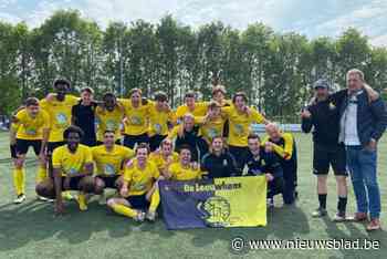 Na de A-ploeg, ook de B-ploeg, De Leeuwkens promoveert twee keer op één dag: “Ja, dit kan nog een mooi feestje worden”