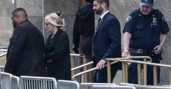 Trump-Prozess: Pornodarstellerin wehrt sich gegen Vorwürfe