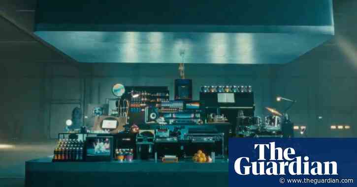 Apple apologises for iPad ad criticised as ‘destruction of the human experience’