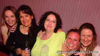 Gib Gas, ich will Spaß: „Ü30er“ feierten ausgiebig bei XxxL-Ü30-Party im KuKo