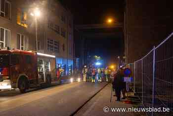 Bewoner plaatst brandende barbecue in gang: appartementsgebouw even geëvacueerd
