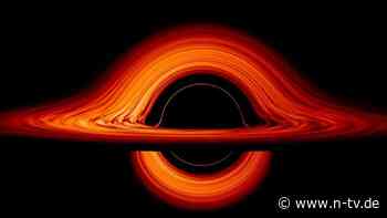 NASA zeigt Simulationsvideo: Wie es wäre, in ein Schwarzes Loch zu stürzen?
