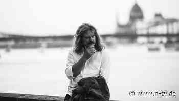 Für Freiheit und Frieden: Leslie Mandoki erinnert an die Zukunft