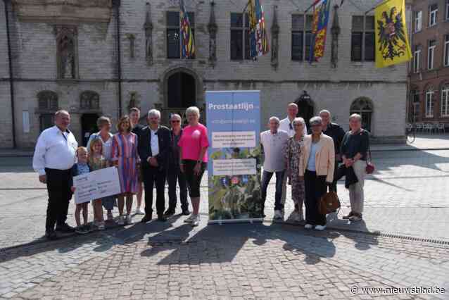 Cheque voor vzw Prostaatlijn na stapmarathon