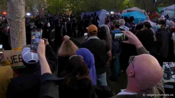 'We have laws': Premier Smith says police action justified in Calgary