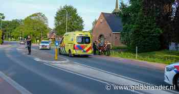 Motorrijder botst tegen verkeersbord en raakt gewond