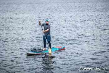 Tongenaar supt als eerste op hoogste Alpenmeren: “Is water er nog wel zo puur als we denken?”