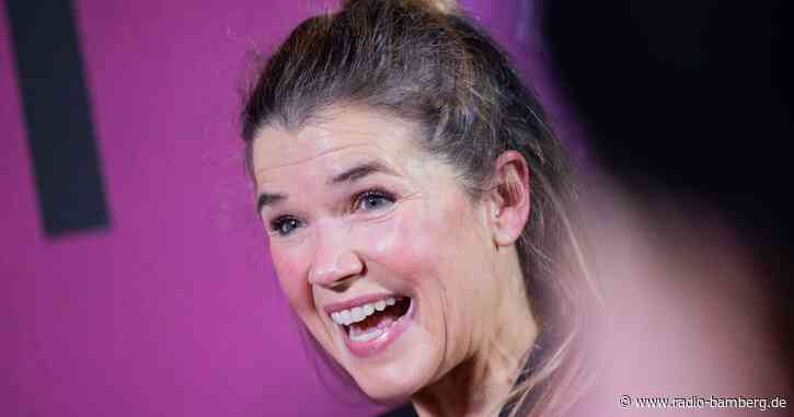 Engelke über Witze von früher und Lasagne auf dem Sofa