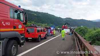 Unfall-Drama auf Brennerautobahn: Fünfköpfige Familie verunglückt – Mutter tot