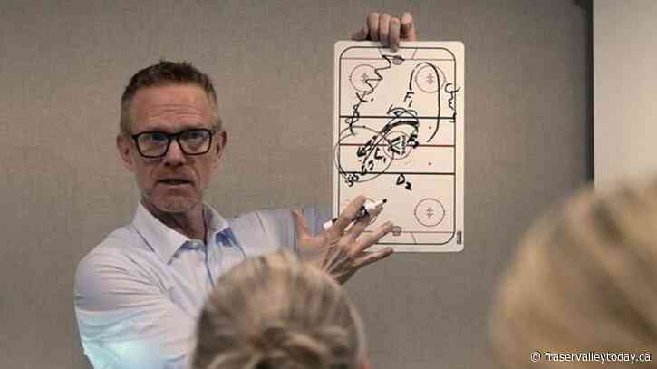 PWHL New York changing coaches as Draper steps down, returns to Alberta