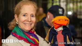 Tourists, history seekers and a puppet: Meet the Trump trial devotees