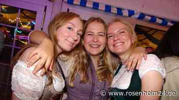 „D‘Rieder“ heizten ein: So schön war der Samstag auf dem Frühlingsfest in Großkaro