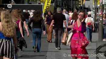 Zacht lenteweer zorgt voor grote drukte op  Meir