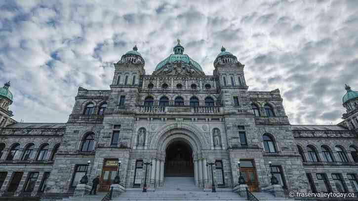 Vancouver Island land transferred in deal between province and two First Nations