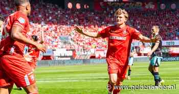 FC Twente stap dichter bij Champions League-voetbal door enorme afstraffing FC Volendam in spektakelstuk
