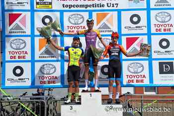 Jasper Ferket sprint naar eerste zege als tweedejaarsnieuweling: “Ik rendeer het best op een vlakke omloop”