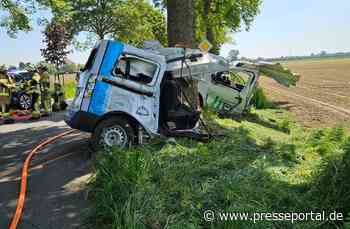 FW-KLE: Zwei Personen aus auseinander gerissenen Transporter gerettet