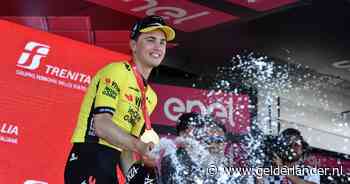 Olav Kooij wint nu ook in grote ronde: ‘Dit was de zege waar ik naar op zoek was’