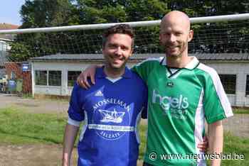 Derby tussen oude Zelzaatse voetbalclubs tijdens opening nieuwe sportcomplex
