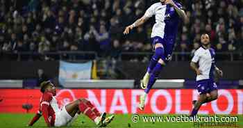 Analist ziet wat gebeuren bij Zeno Debast en Kasper Dolberg: "Dat is onterecht"