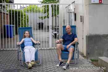 Inschrijvingen starten pas dinsdag, maar deze papa’s kamperen nu al aan schoolpoort