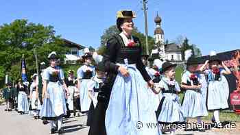 Freiwillige Feuerwehr Hirnsberg feiert 150-jähriges Bestehen mit Festzug und Gottesdienst