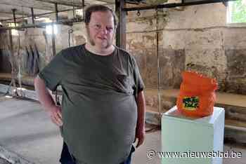 Onder druk van Vlaams Belang-politicus werd het kunstwerk weggehaald, maar nu krijgt het weer een plek