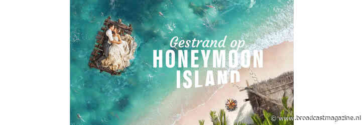 Vijf koppels springen in het diepe in Gestrand Op Honeymoon Island
