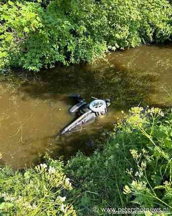 #Aalsmeer - Vrouw met scootmobiel te water in Aalsmeer