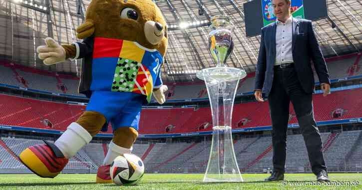 Pokal soll einen Monat vor Auftaktspiel EM-Vorfreude wecken