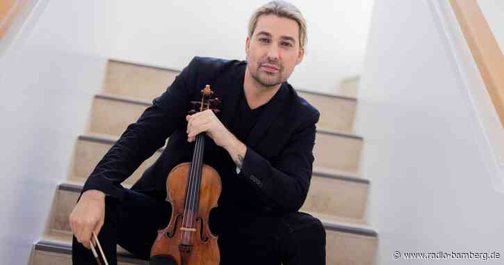 Garrett interpretiert Taylor Swift und geht auf Welttournee