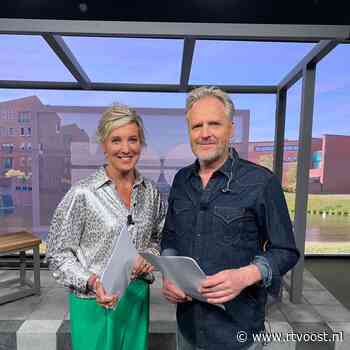 Eerste aflevering nieuw tv-programma Dwars Door Overijssel: herdenking vuurwerkramp en overlijden Rick Brink