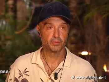 Paura per Joe Bastianich, costretto a lasciare l'Isola. "È stato male", ecco cosa è successo