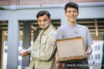 Wie is het snelst: de pizzakoerier of de cokedealer? Youtubers testten het uit in ‘sociaal experiment’