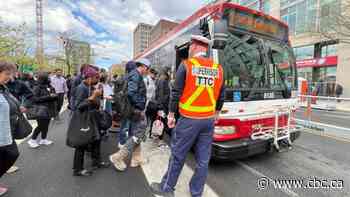 Subway still shut down from Broadview to St. George over fluid spilled on tracks