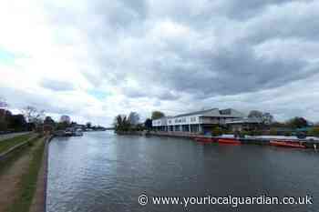 River Thames Barge Walk Kingston: Body found