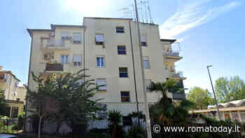 Dopo 10 anni la palazzina pericolante di Acilia verrà ristrutturata. Ecco dove andranno gli inquilini del Comune