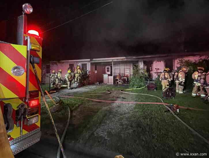 1 person injured, 3 cats rescued in east Austin house fire overnight
