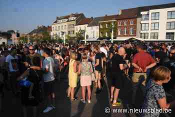 Aperotime op zwembadplein trapt lang Sinksenweekend af