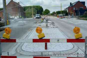 Aangepast kruispunt met Eikstraat op Ninoofsesteenweg gaat opnieuw open
