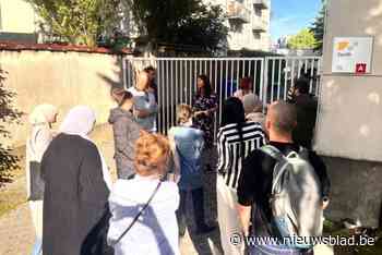 Kamperende ouders Durletstraat hebben (bijna allemaal) plekje voor zoon of dochter