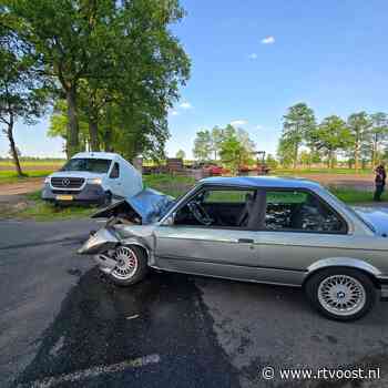 112 Nieuws: Gewonden bij aanrijdingen in Enschede | Bestelbus in de sloot bij Staphorst