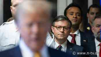 Attacke von Top-Republikaner: Mike Johnson sorgt für denkwürdigen Moment bei Trump-Prozess