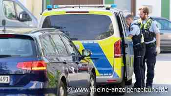 „Riesengroße Augen“: Mann macht auf Parkplatz besondere Entdeckung – mit überraschender Wendung