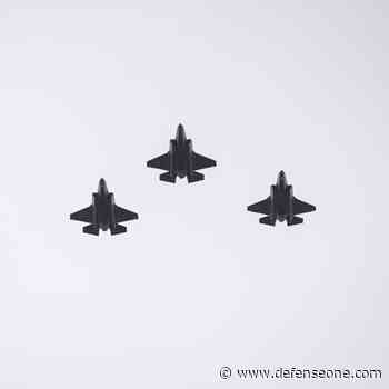 House authorizers: cut F-35 purchases to fix problems