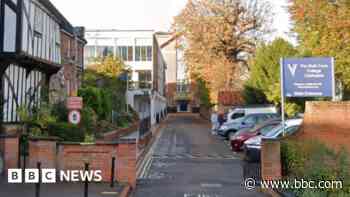 Teacher who sold cocaine is given classroom ban